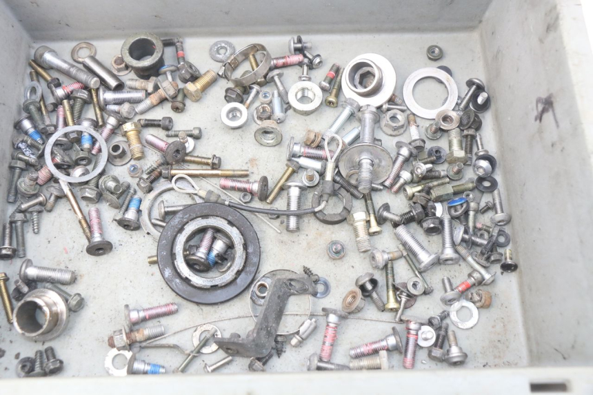 photo de SACO DE PARAFUSOS E FERRAGENS KAWASAKI Z S 750 (2003 - 2006) - Detalhe da peça