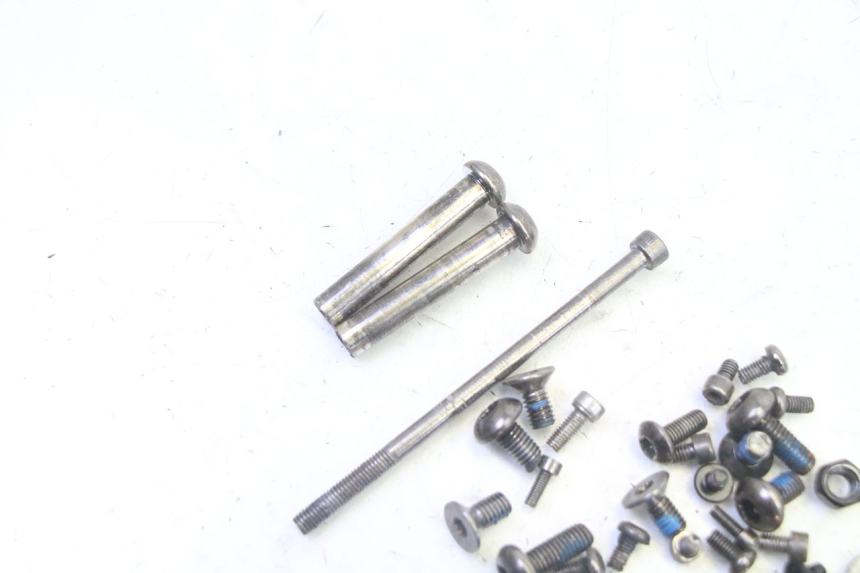 photo de SACO DE PARAFUSOS E FIXADORES MOOVWAY Z8 1 - Detalhe da peça