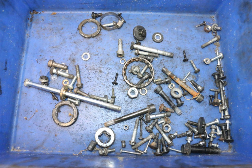 photo de SACO DE PARAFUSOS E FERRAGENS PIAGGIO ZIP 2T 50 (2009 - 2019) - Vista principal