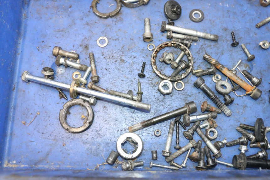 photo de SACO DE PARAFUSOS E FERRAGENS PIAGGIO ZIP 2T 50 (2009 - 2019) - Ampliação técnica