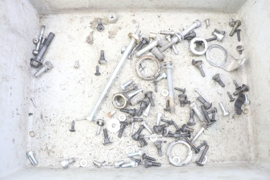 photo de SACO DE PARAFUSOS E FIXADORES PIAGGIO ZIP 4T 50 (2018 - 2020) - Vista principal