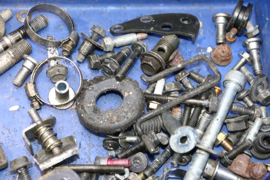 photo de SACO DE PARAFUSOS E FERRAGENS KAWASAKI ZX-6R ZX6R 600 (1995 - 1997) - Ampliação técnica