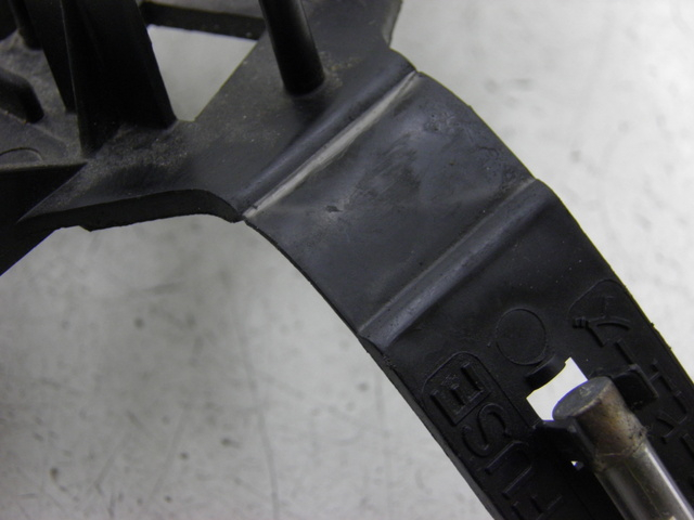 photo de CORREIA DE BATERIA HONDA NH VISION 50 (1985 - 1994) - Outro ângulo de visão