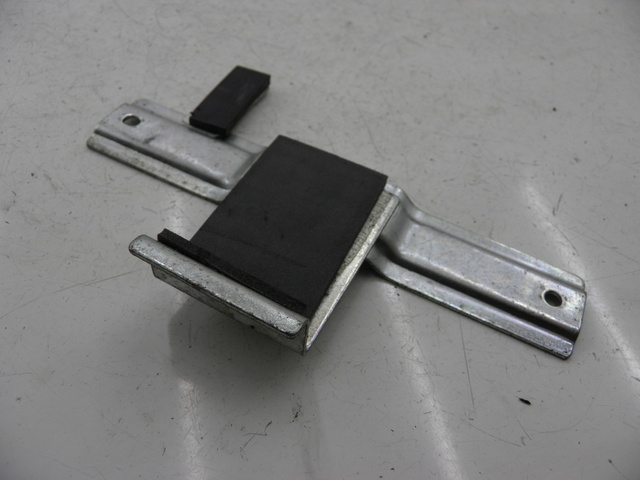 photo de CORREIA DE BATERIA HONDA SH 125 (2005 - 2008) - Detalhe da peça