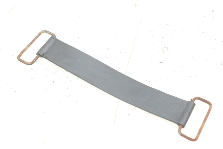 photo de ALÇA DE BATERIA SYM XS 125 (2007 - 2016) - Detalhe da peça