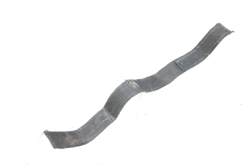 photo de ALÇA PARA KIT DE FERRAMENTAS BMW C1 125 (2000 - 2003) - Detalhe da peça