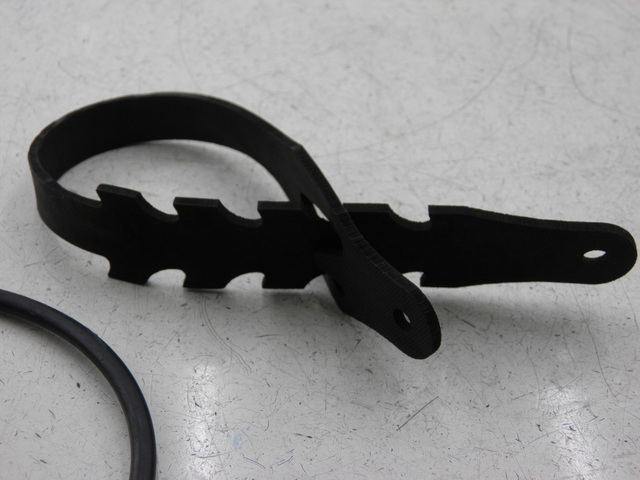 photo de ALÇA PARA KIT DE FERRAMENTAS BMW R RS 1150 (2001 - 2005) - Detalhe da peça