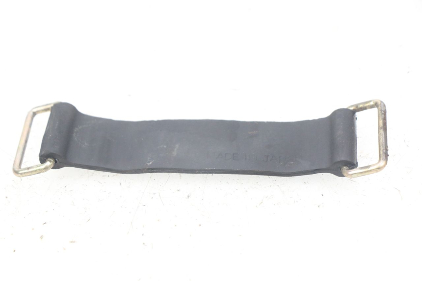 photo de ALÇA PARA KIT DE FERRAMENTAS SUZUKI GSF N BANDIT 600 (2000 - 2004) - Detalhe da peça