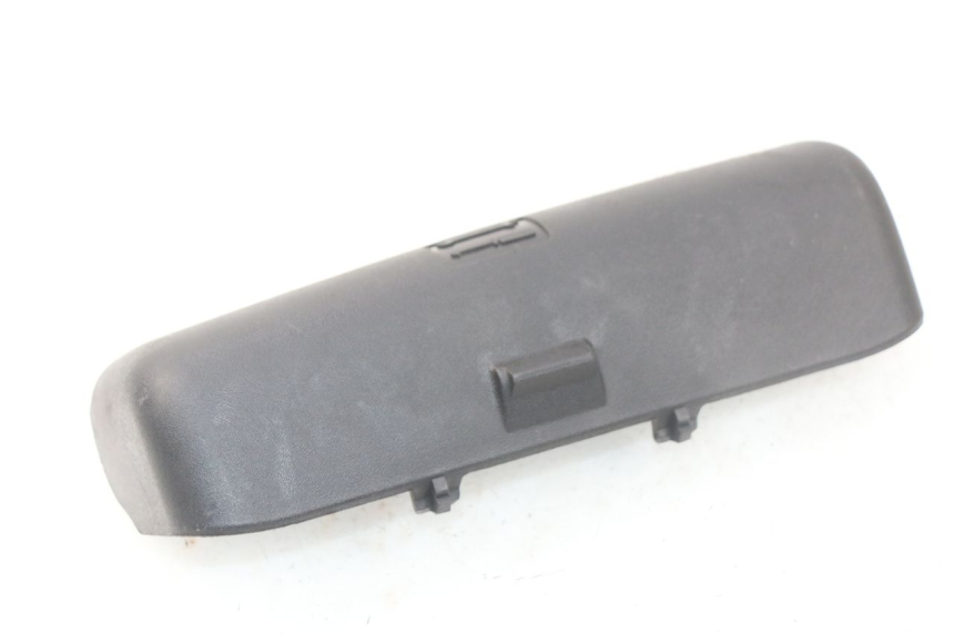 photo de ALÇA PARA KIT DE FERRAMENTAS PIAGGIO MP3 125 (2006 - 2014) - Zoom do estado de desgaste