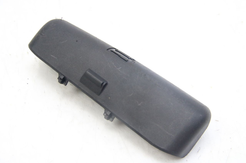 photo de ALÇA PARA KIT DE FERRAMENTAS PIAGGIO MP3 125 (2006 - 2014) - Zoom do estado de desgaste