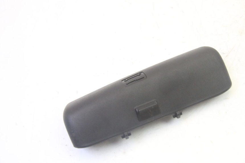 photo de ALÇA PARA KIT DE FERRAMENTAS PIAGGIO MP3 500 (2011 - 2015) - Detalhe da peça