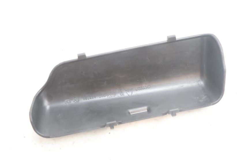 photo de ALÇA PARA KIT DE FERRAMENTAS PIAGGIO MP3 500 (2011 - 2015) - Ampliação técnica