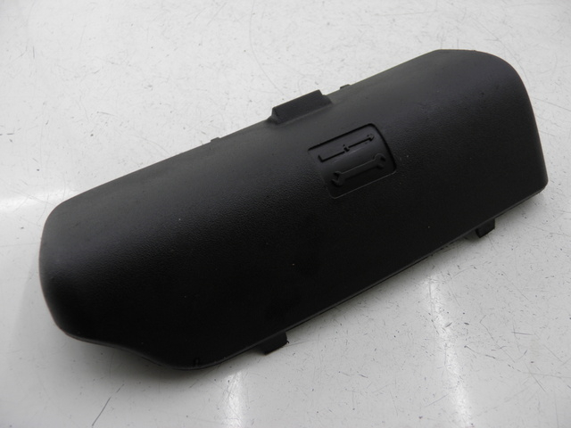 photo de ALÇA PARA KIT DE FERRAMENTAS PIAGGIO MP3 RL 125 (2008 - 2009) - Vista principal