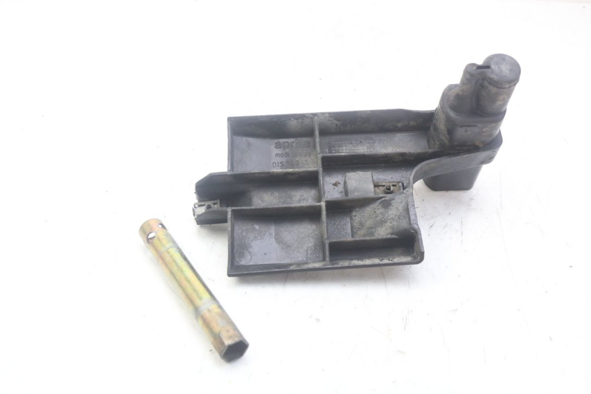 photo de ALÇA PARA KIT DE FERRAMENTAS APRILIA SCARABEO 100 (2003 - 2012) - Outro ângulo de visão
