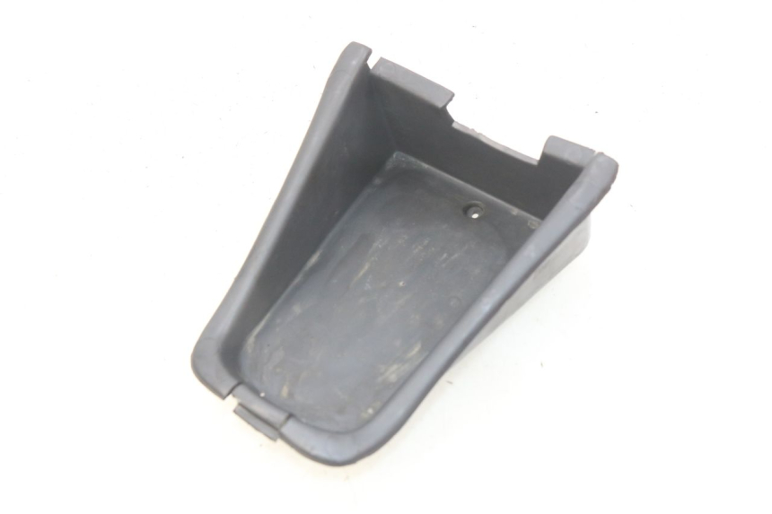 photo de ALÇA PARA KIT DE FERRAMENTAS APRILIA SR LC 50 (1997 - 2004) - Outro ângulo de visão