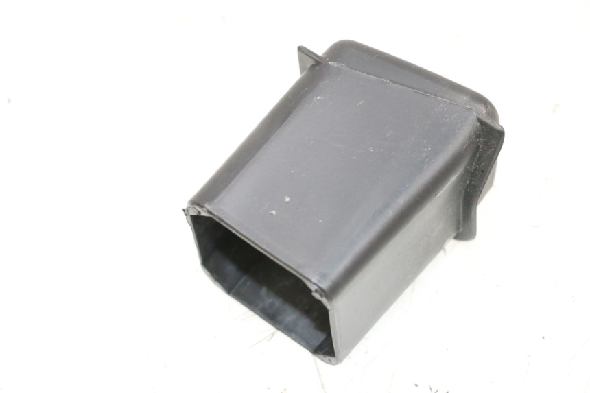 photo de ALÇA PARA KIT DE FERRAMENTAS PIAGGIO VESPA GTS SUPER IE 125 (2009 - 2016) - Detalhe da peça