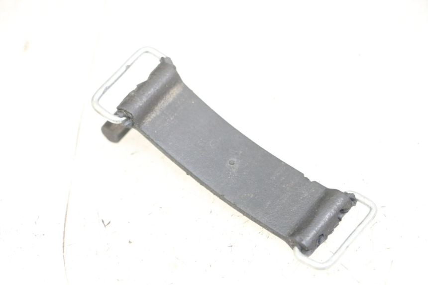 photo de ALÇA PARA KIT DE FERRAMENTAS YAMAHA XMAX X-MAX 125 (2006 - 2009) - Detalhe da peça