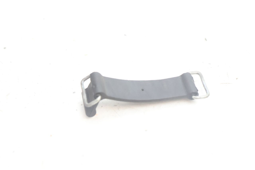 photo de ALÇA PARA KIT DE FERRAMENTAS YAMAHA XMAX X-MAX 125 (2006 - 2009) - Detalhe da peça