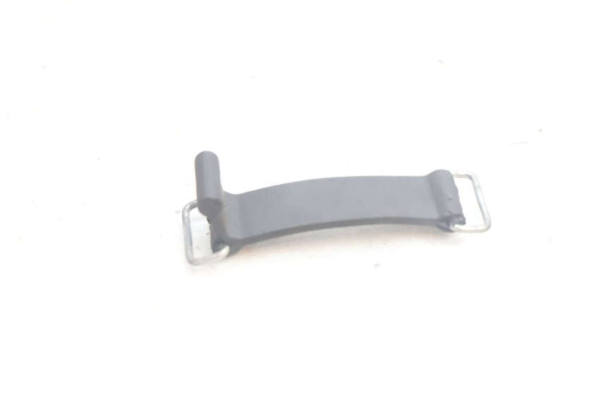 photo de ALÇA PARA KIT DE FERRAMENTAS YAMAHA XMAX X-MAX 125 (2006 - 2009) - Zoom do estado de desgaste