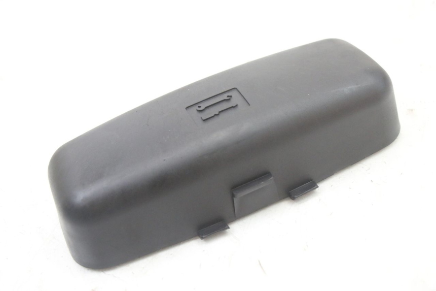 photo de ALÇA PARA KIT DE FERRAMENTAS PIAGGIO XEVO - X EVO 125 (2007 - 2017) - Zoom do estado de desgaste