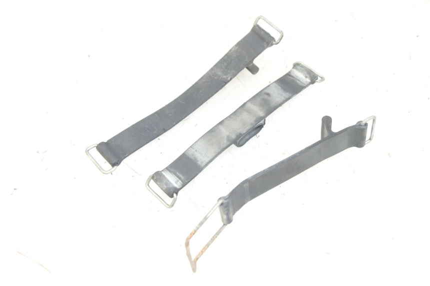 photo de ALÇA PARA KIT DE FERRAMENTAS YAMAHA XJN DIVERSION 600 (2000 - 2003) - Outro ângulo de visão
