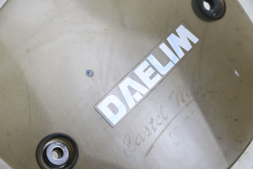 photo de PARABRISAS DAELIM A-FOUR 2T 50 (2005 - 2012) - Outro ângulo de visão