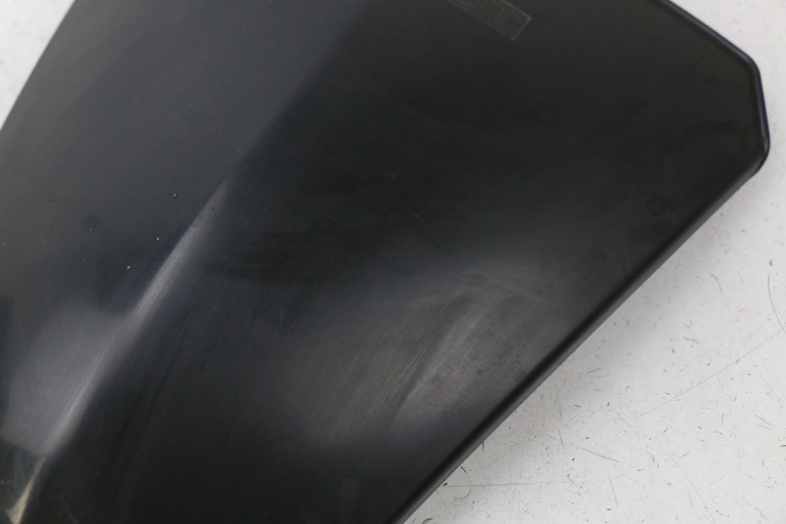 photo de PARABRISAS PEUGEOT KISBEE 2T 50 (2010 - 2017) - Outro ângulo de visão