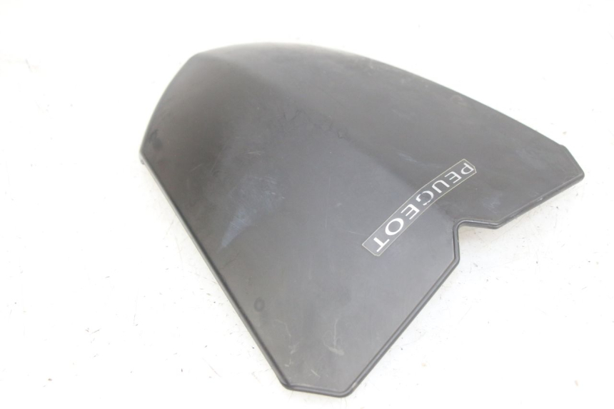 photo de PARABRISAS PEUGEOT KISBEE 4T 50 (2010 - 2017) - Outro ângulo de visão