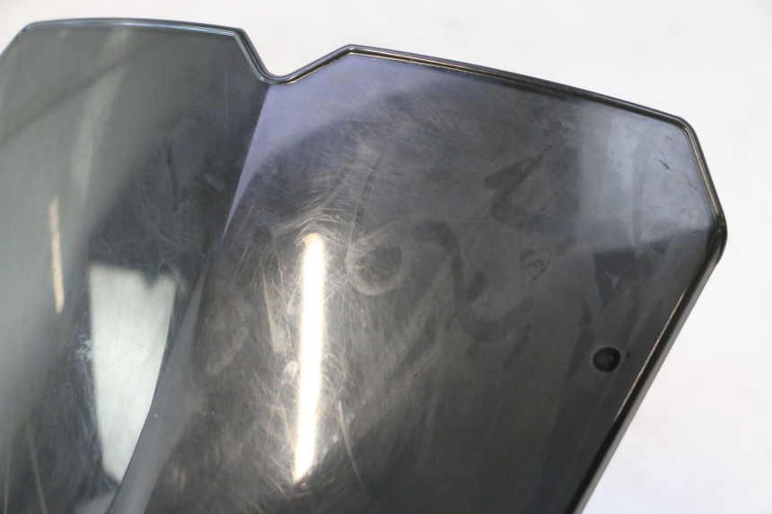 photo de DEFLETOR DE VENTO PEUGEOT KISBEE 4T 50 (2023 - 2026) - Ampliação técnica