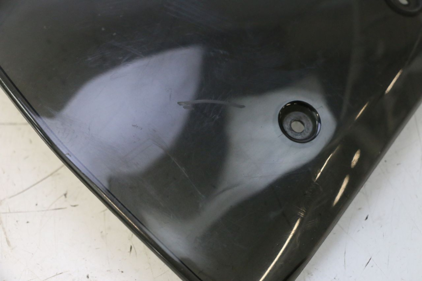 photo de DEFLETOR DE VENTO PIAGGIO TYPHOON 50 (2000 - 2009) - Detalhe da peça