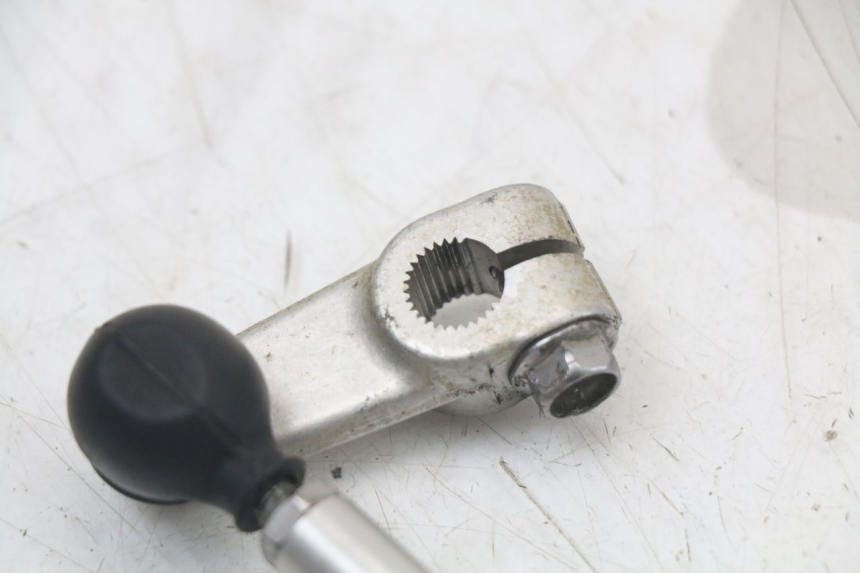 photo de SELETOR DE MARCHAS YAMAHA FJR ABS 1300 (2006 - 2012) - Zoom do estado de desgaste