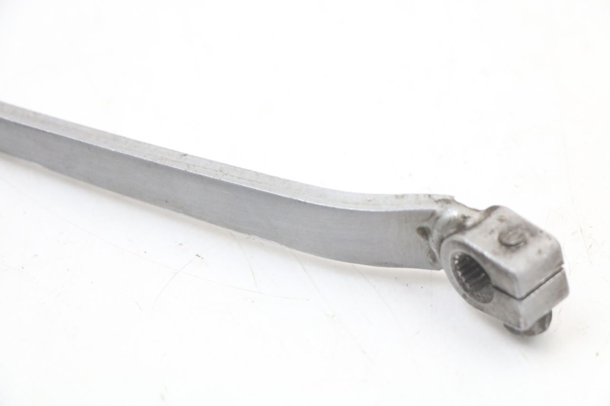 photo de SELETOR DE MARCHAS SUZUKI GN 125 (1997 - 2000) - Outro ângulo de visão