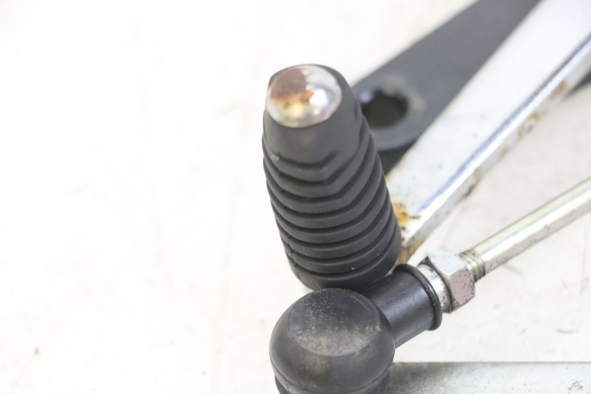photo de SELETOR DE MARCHAS SUZUKI GSX F GSXF 650 (2007 - 2015) - Estado da superfície