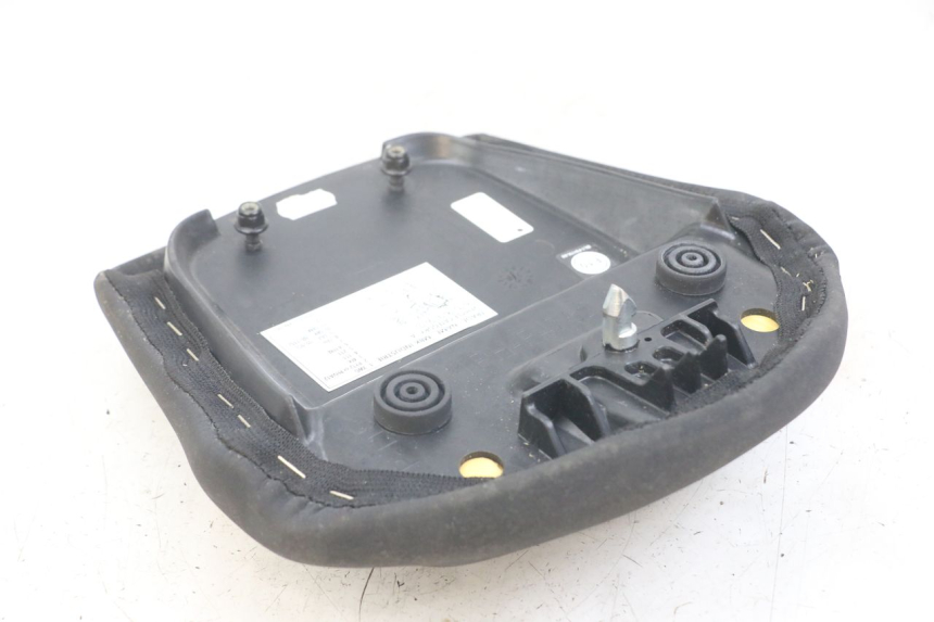 photo de BANCO TRASEIRO YAMAHA AEROX 2T 50 (2013 - 2017) - Detalhe da peça
