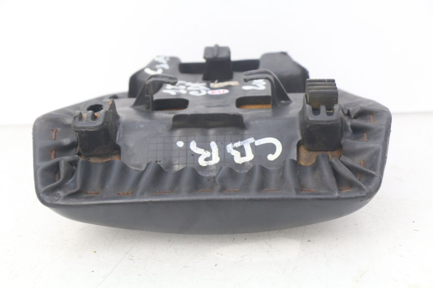 photo de BANCO TRASEIRO HONDA CBR R 125 (2003 - 2006) - Detalhe da peça