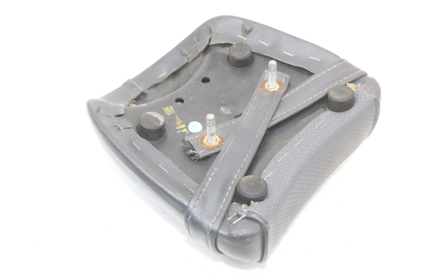 photo de BANCO TRASEIRO APRILIA CLASSIC 125 (1995 - 2001) - Pontos de fixação