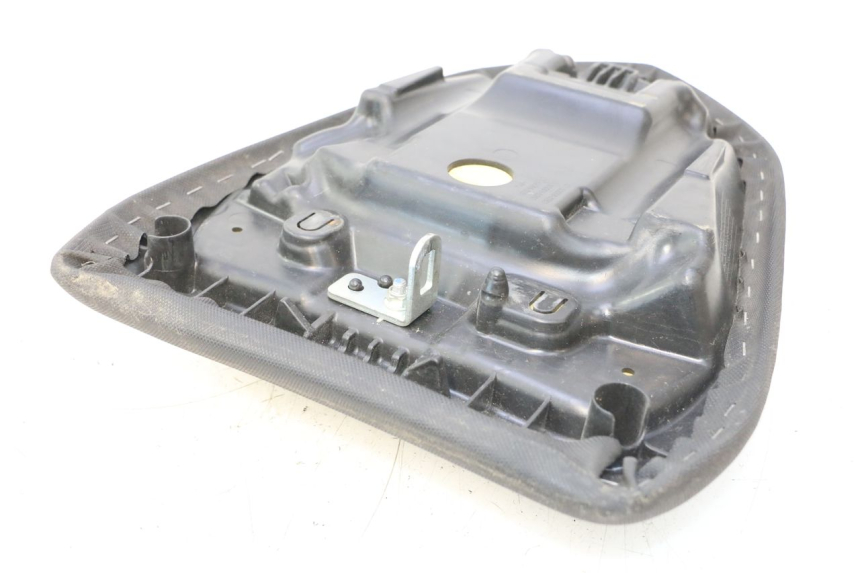 photo de BANCO TRASEIRO KAWASAKI ER-6 ER6 F ABS 650 (2012 - 2016) - Zoom do estado de desgaste