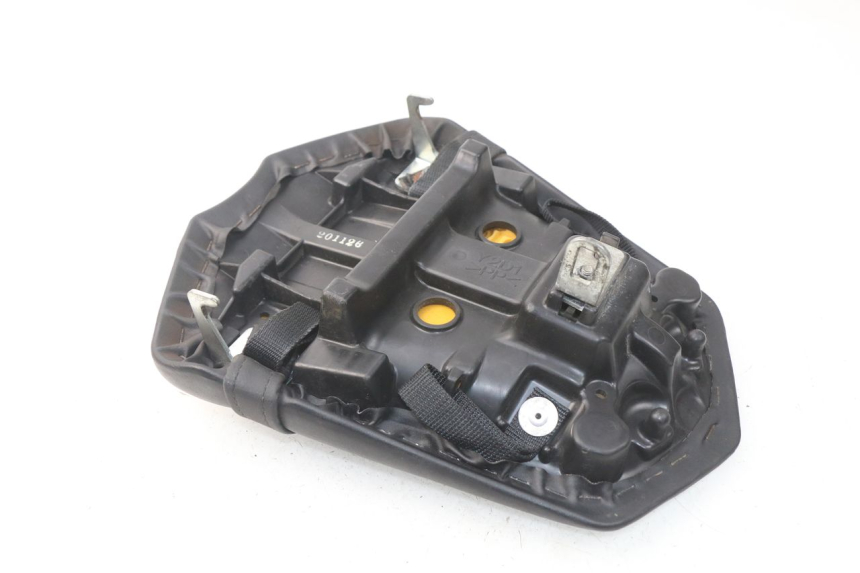 photo de BANCO TRASEIRO YAMAHA FZ8 800 (2010 - 2016) - Zoom do estado de desgaste