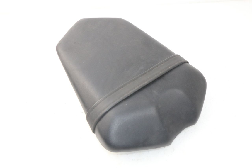 photo de BANCO TRASEIRO YAMAHA FZ8 800 (2010 - 2016) - Estado da superfície