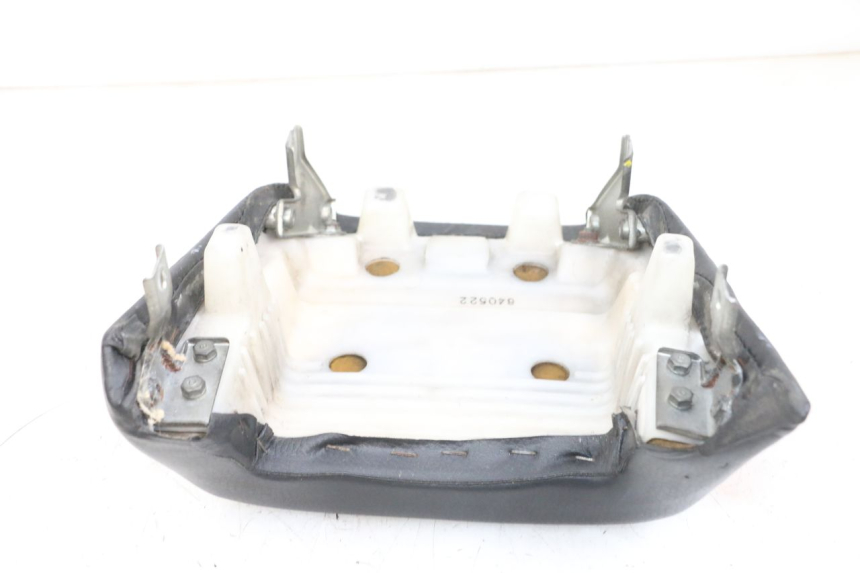 photo de BANCO TRASEIRO KAWASAKI GPX R WARBIRD 600 (1988 - 1993) - Zoom do estado de desgaste