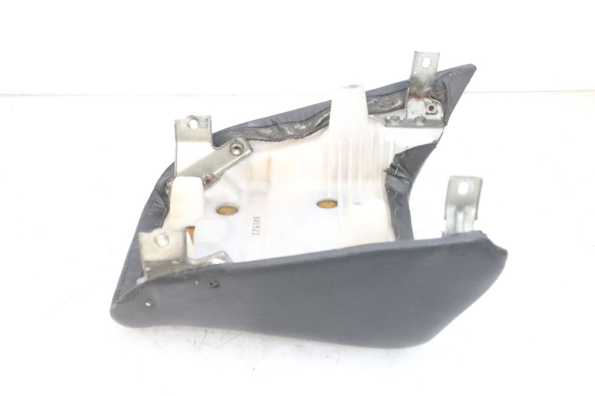photo de BANCO TRASEIRO KAWASAKI GPX R WARBIRD 600 (1988 - 1993) - Outro ângulo de visão