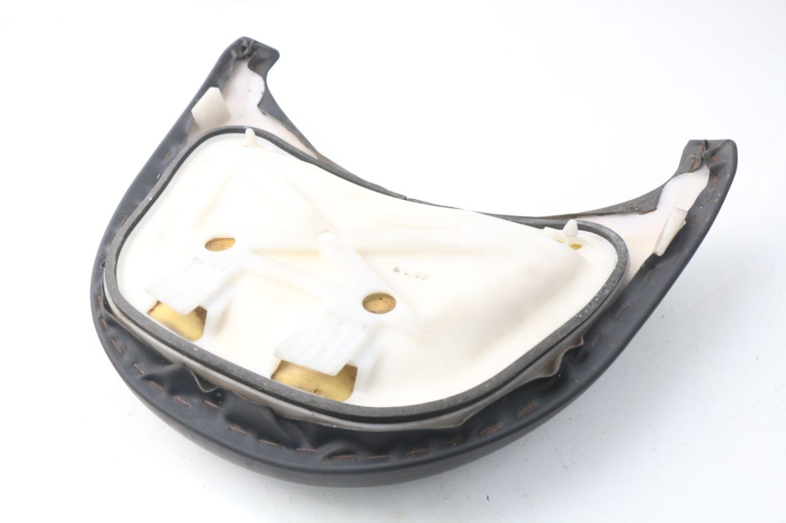 photo de BANCO TRASEIRO HONDA NSS EX FORZA 250 (2005 - 2013) - Zoom do estado de desgaste
