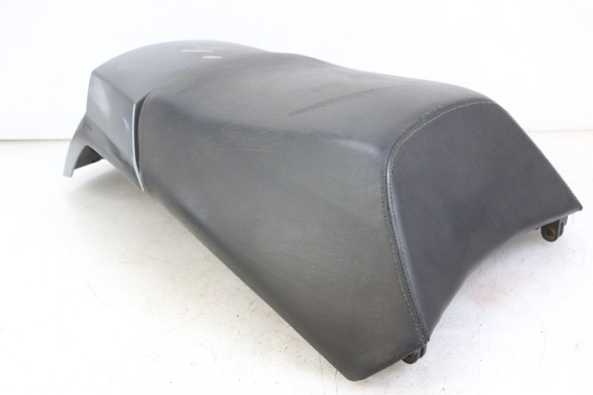 photo de BANCO TRASEIRO PEUGEOT SATELIS 125 (2010 - 2012) - Detalhes característicos