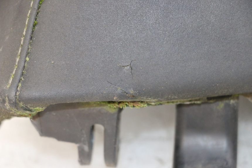 photo de BANCO TRASEIRO PEUGEOT SATELIS 125 (2013 - 2018) - Zoom de qualidade