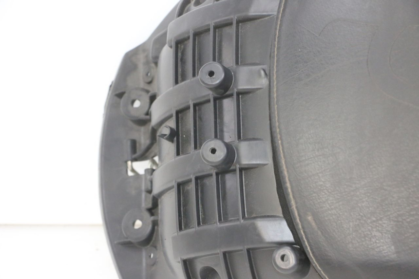 photo de BANCO TRASEIRO PEUGEOT SATELIS COMPRESSOR K15 125 (2006 - 2009) - Estrutura - ampliação