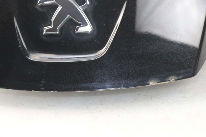 photo de BANCO TRASEIRO PEUGEOT SATELIS 300 (2012 - 2015) - Detalhes característicos
