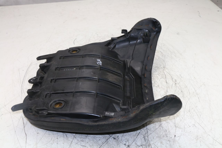 photo de BANCO TRASEIRO YAMAHA YP MAJESTY ABS 400 (2007 - 2009) - Pontos de fixação