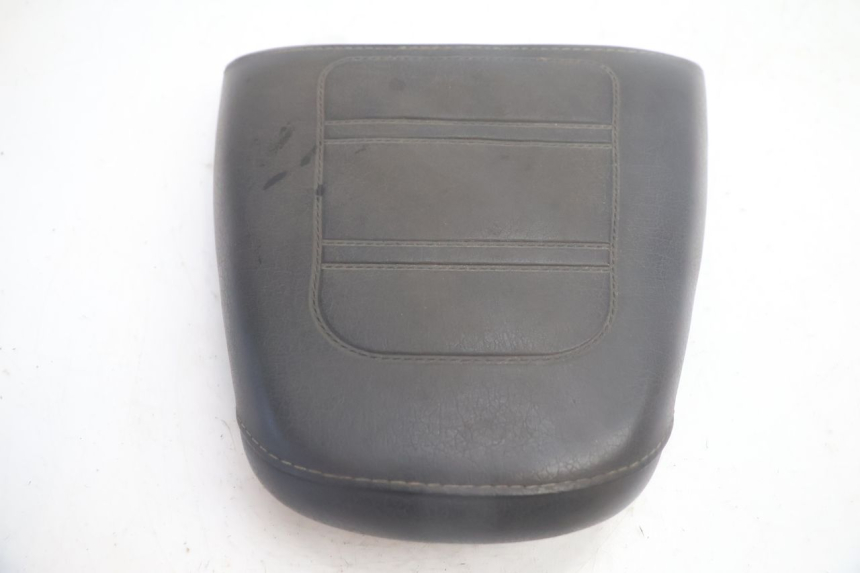 photo de BANCO TRASEIRO YAMAHA YP MAJESTY 125 (2002 - 2006) - Zoom do estado de desgaste