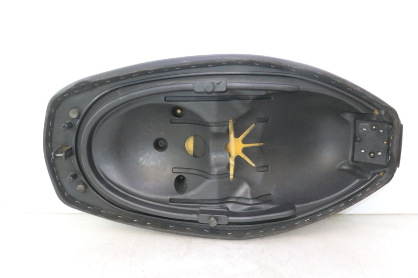 photo de SELIM APRILIA ATLANTIC S 125 (2010 - 2013) - Detalhes característicos