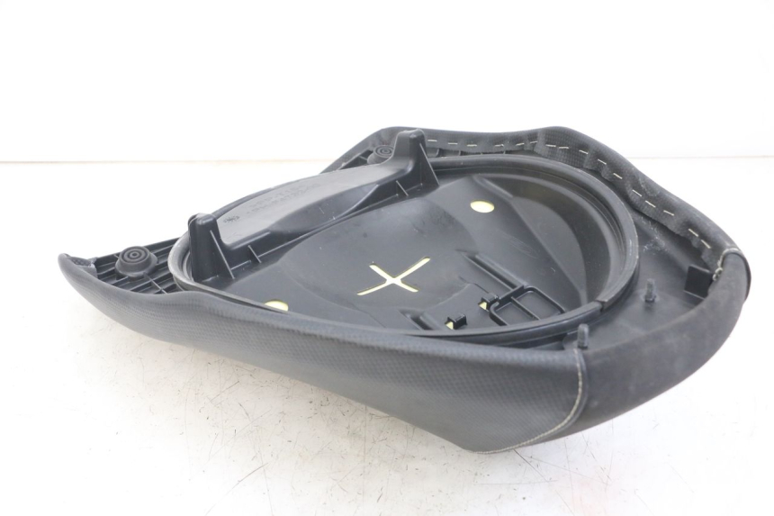 photo de BANCO DIANTEIRO YAMAHA AEROX 2T 50 (2013 - 2017) - Outro ângulo de visão